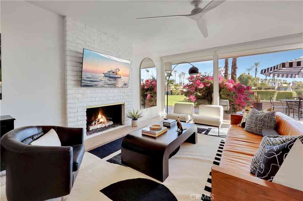 Condo For Rent - 75543 Calle Del Norte<br/> Indian Wells, CA 92210