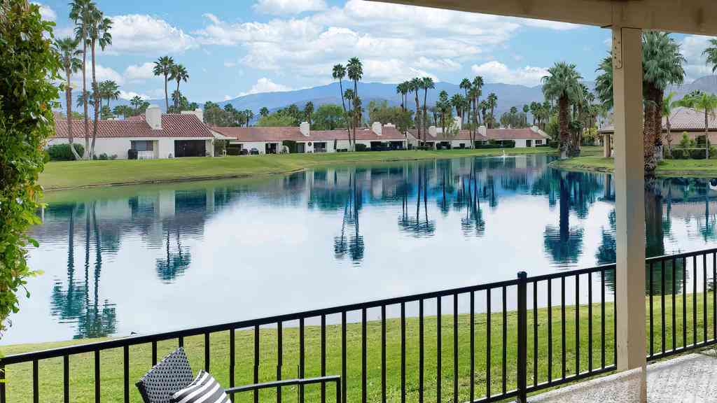 Condo For Sale - 442 Sunningdale Drive<br/> Rancho Mirage, CA 92270