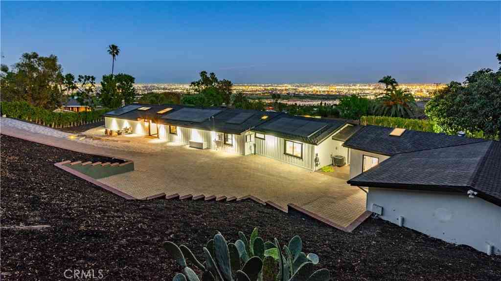 Homes For Sale - 28056 Palos Verdes Drive East<br/> Rancho Palos Verdes, CA 90275