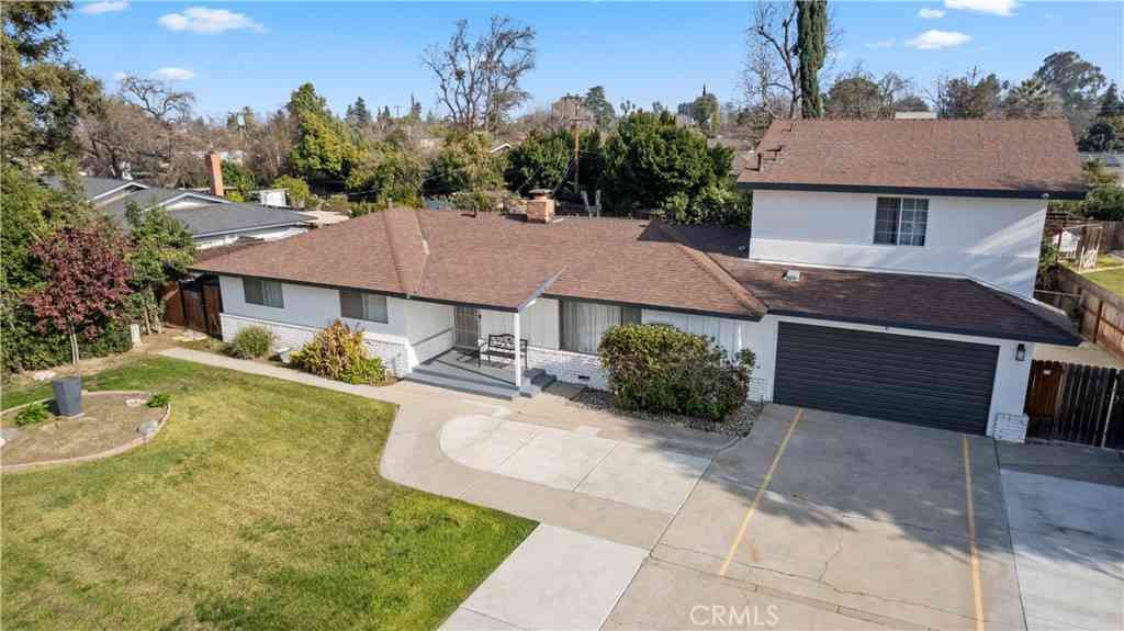 Homes For Sale - 925 S Purdue Avenue<br/> Fresno, CA 93727
