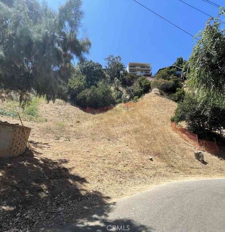 Vacant Land For Sale - Ensenada Drive<br/> Woodland Hills, CA 91364
