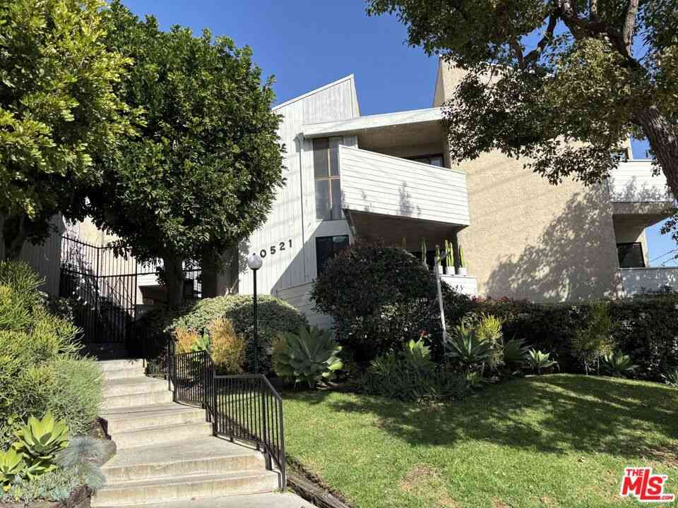 Condo For Sale - 10521 National Boulevard #115<br/> Los Angeles, CA 90034