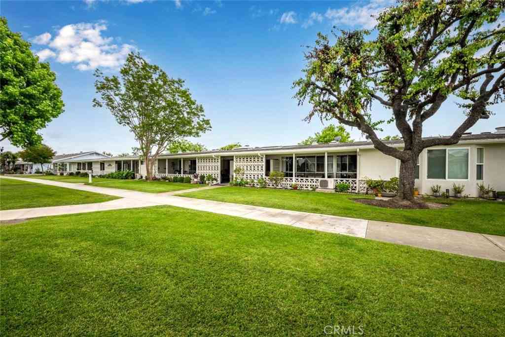 Homes For Sale - 13740 El Dorado Drive #26H<br/> Seal Beach, CA 90740