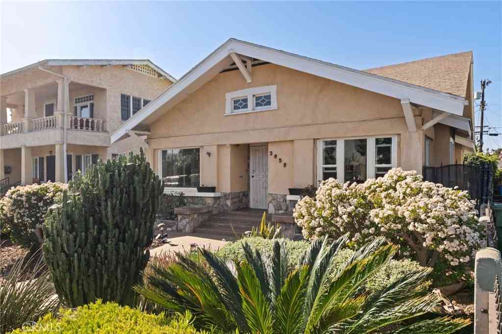Homes For Sale - 3959 Denker Avenue<br/> Los Angeles, CA 90062
