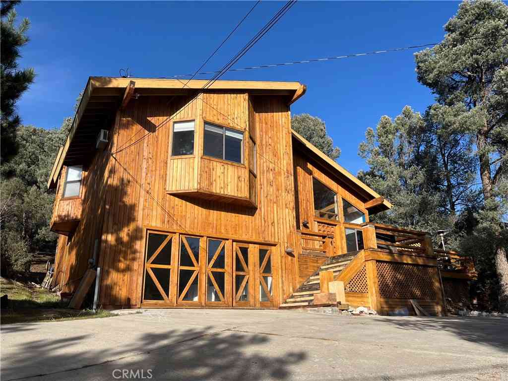 Homes For Sale - 16421 Grizzly<br/> Kern County, Pine Mountain Club, CA 93222