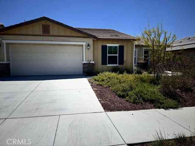 Homes For Sale - 3151 Stargazer Street<br/> Hemet, CA 92543