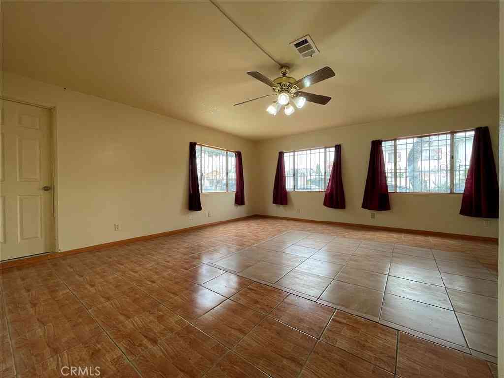 Homes For Rent - 1349 Walnut Avenue<br/> Long Beach, CA 90813