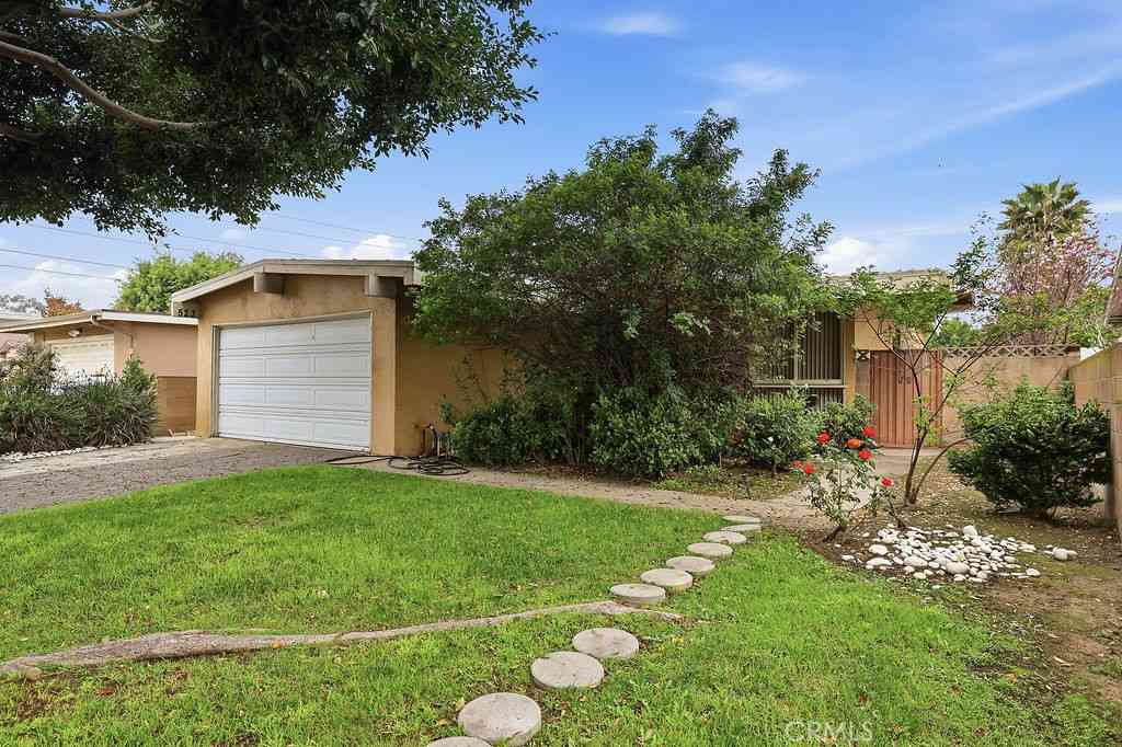 Homes For Sale - 523 W 170th<br/> Gardena, CA 90248