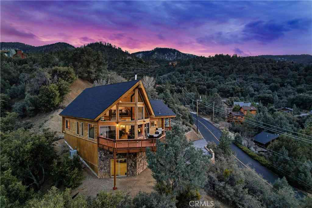 Homes For Sale - 2000 Zermatt<br/> Kern County, Pine Mountain Club, CA 93222