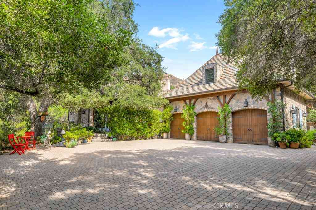 Homes For Sale - 3439 Dorothy Road<br/> Topanga, CA 90290