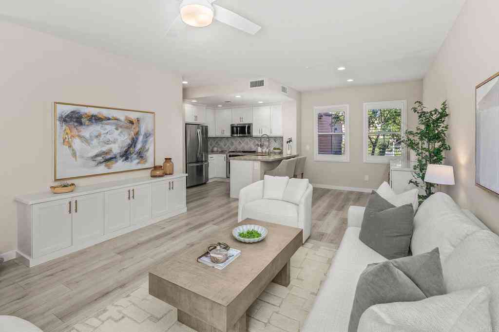 Townhouse For Sale - 17023 Calle Trevino #2<br/> San Diego, CA 92127