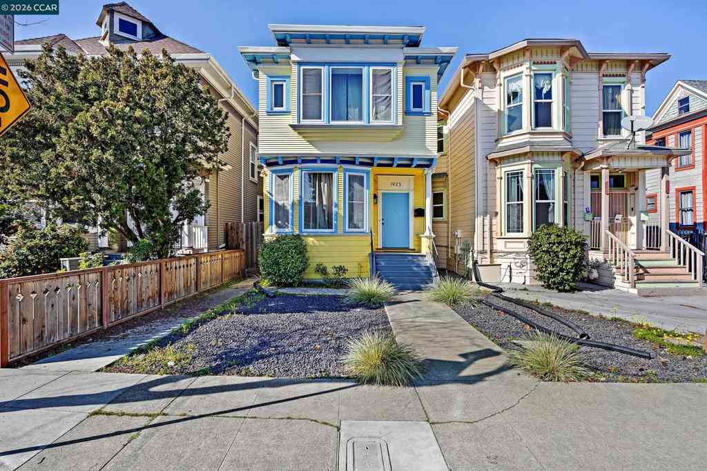 Homes For Sale - 1923 West St<br/> Oakland, CA 94612