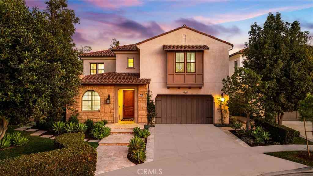 Homes For Sale - 71 Clocktower<br/> Irvine, CA 92620