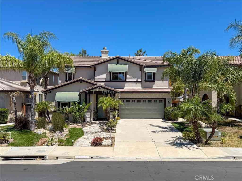 Homes For Sale - 30558 Kentfield Drive<br/> Murrieta, CA 92563