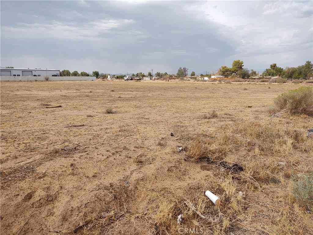 Vacant Land For Sale - Pioneer Road<br/> Apple Valley, CA 92307