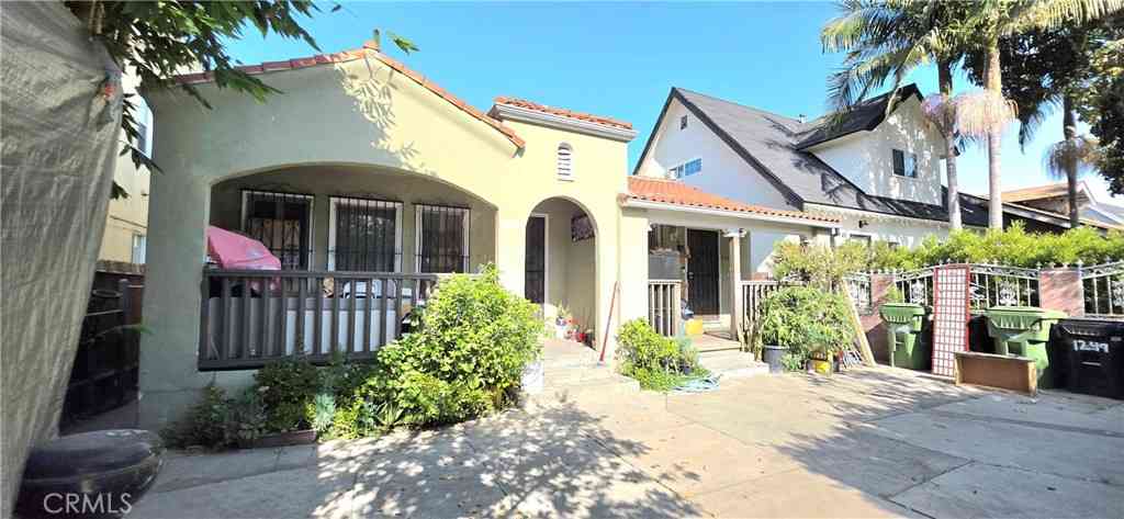 Multifamily For Sale - 1249-1251 W 39th Street #2<br/> Los Angeles, CA 90037