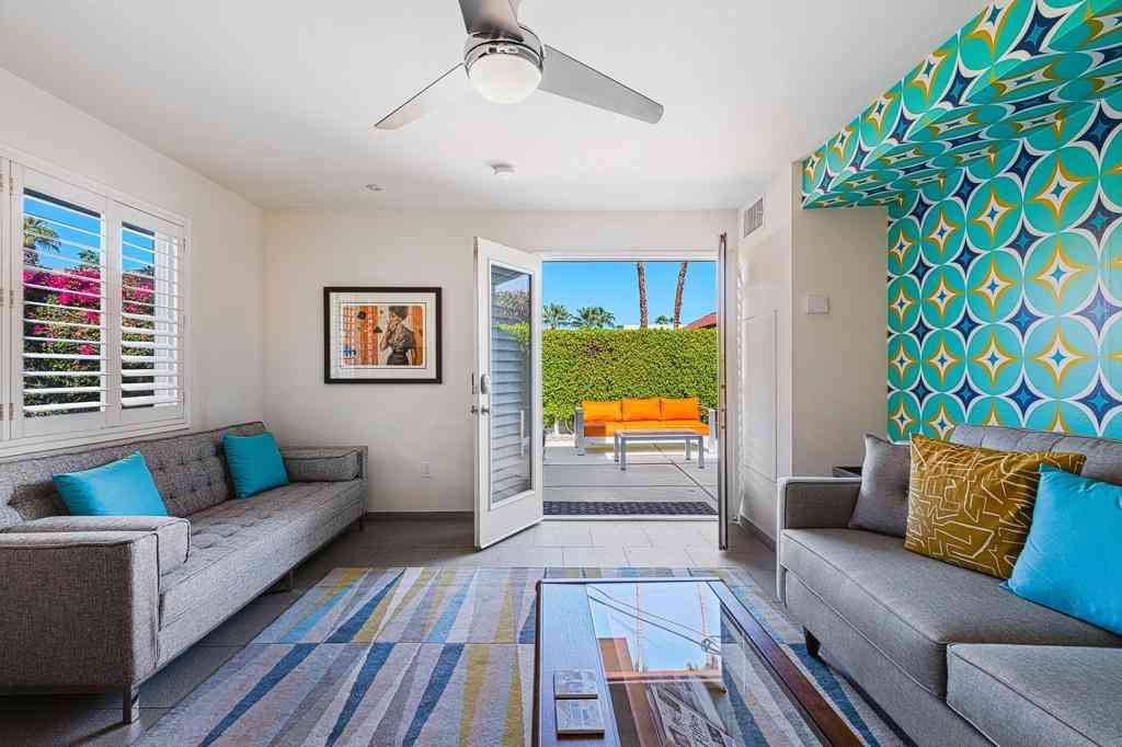 Condo For Sale - 155 W Hermosa Place #5<br/> Palm Springs, CA 92262