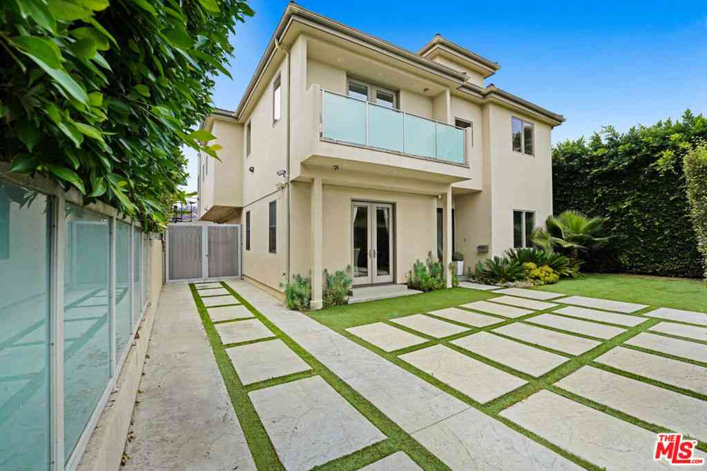 Homes For Rent - 841 N Crescent Heights Boulevard<br/> Los Angeles, CA 90046
