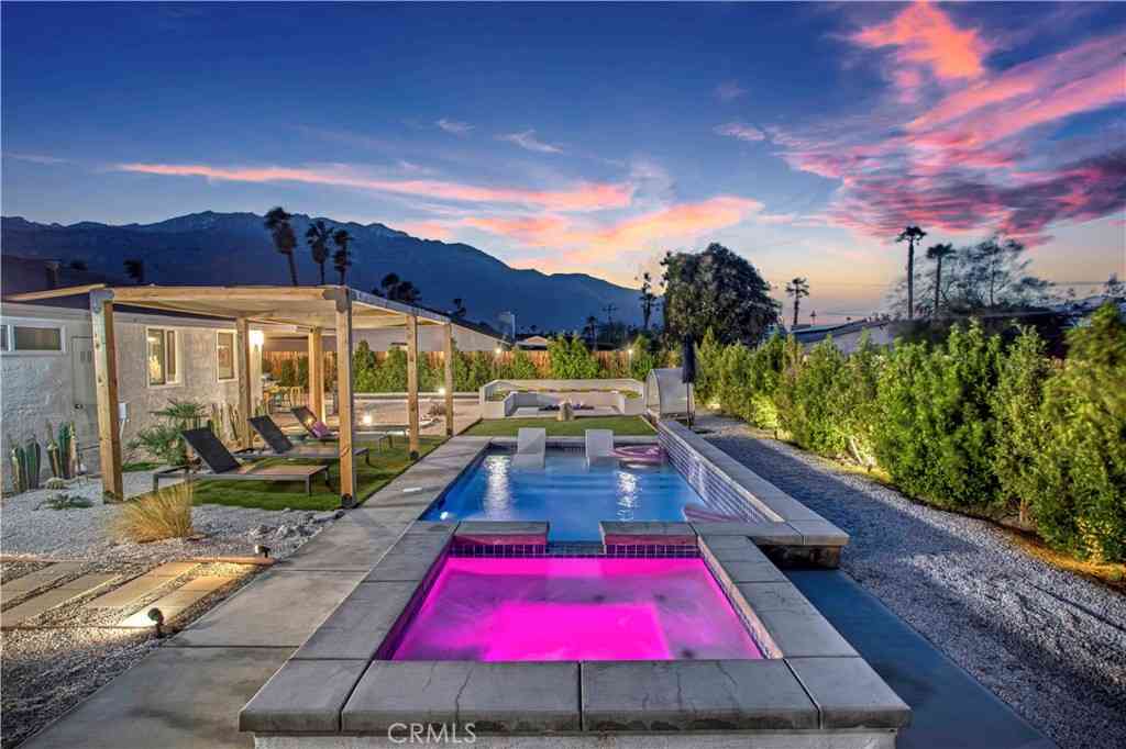 Homes For Sale - 2144 E Rogers<br/> Palm Springs, CA 92262