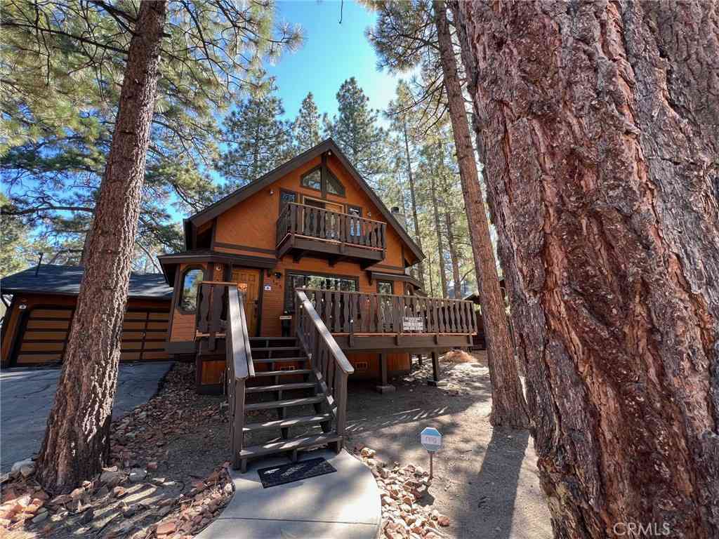 Homes For Rent - 145 Pinon Place<br/> Big Bear Lake, CA 92315
