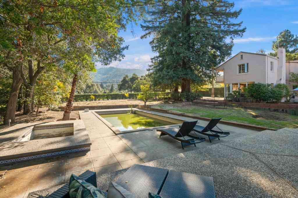 Homes For Sale - 19605 Glen Una Drive<br/> Saratoga, CA 95070