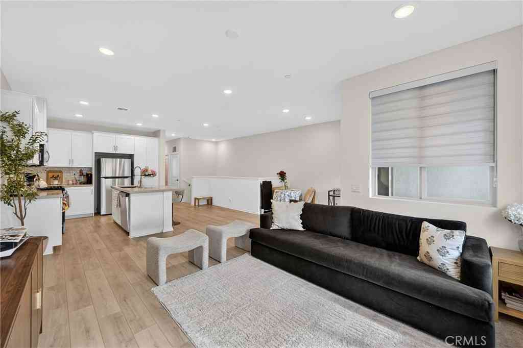 Condo For Sale - 4091 S Wildflax Paseo<br/> Ontario, CA 91761