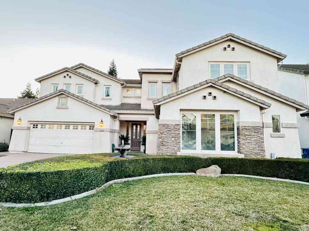 Homes For Sale - 9224 Purple Skies Court<br/> Elk Grove, CA 95624