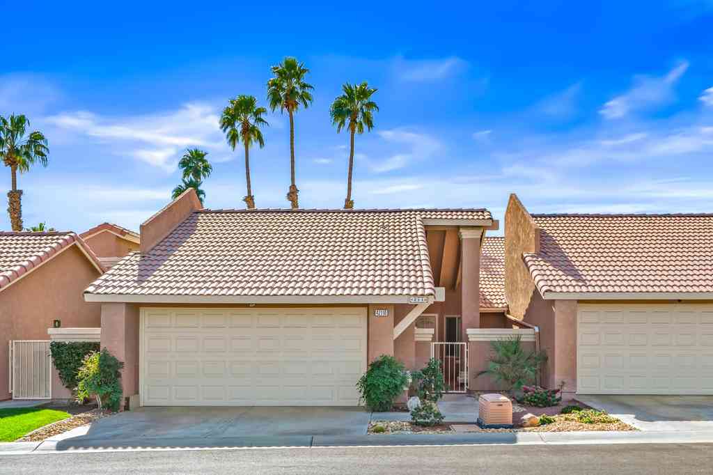 Condo For Sale - 42110 Sand Dune Drive<br/> Palm Desert, CA 92211
