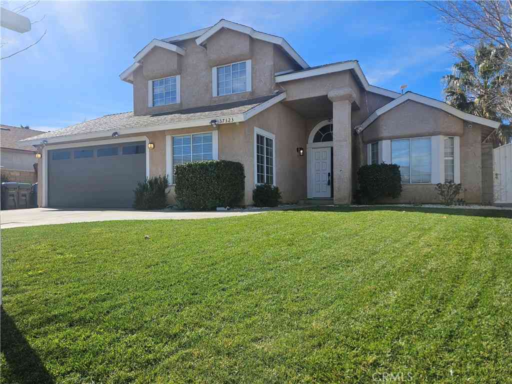 Homes For Sale - 37323 Daybreak Street<br/> Palmdale, CA 93550