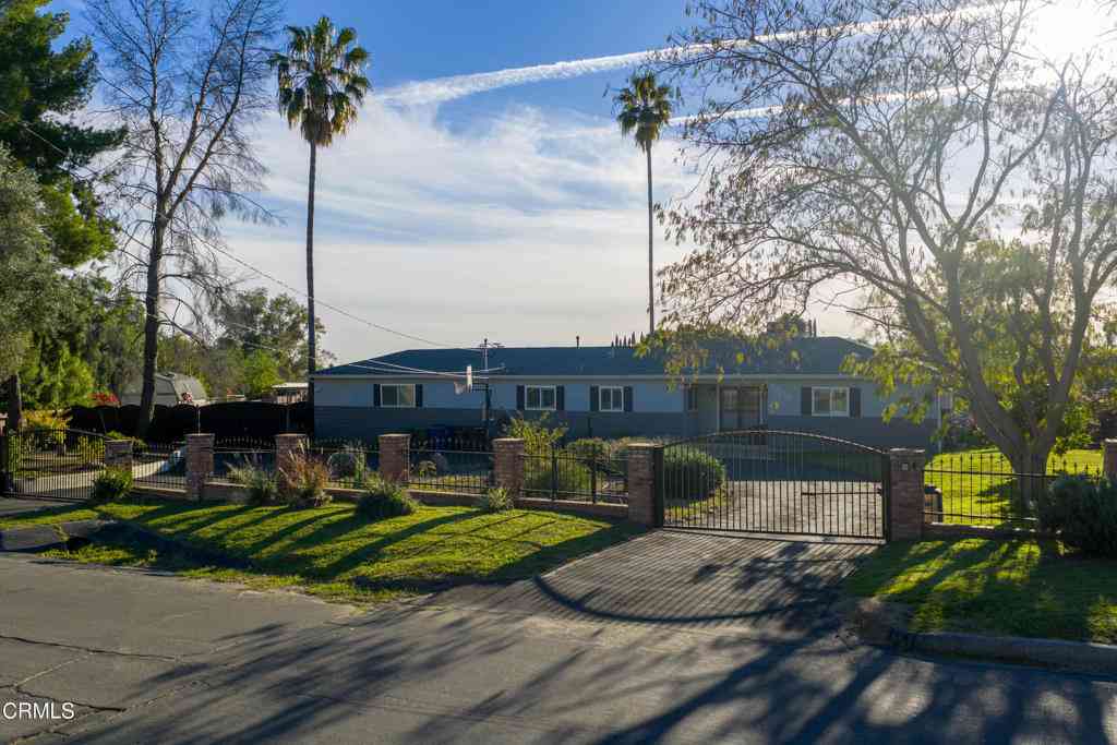 Homes For Sale - 13615 Herrick Avenue<br/> Los Angeles, CA 91342