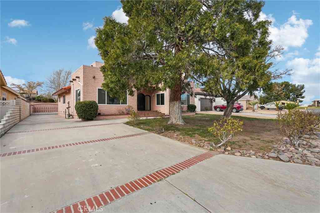 Homes For Sale - 14000 Spring Valley Parkway<br/> Victorville, CA 92395
