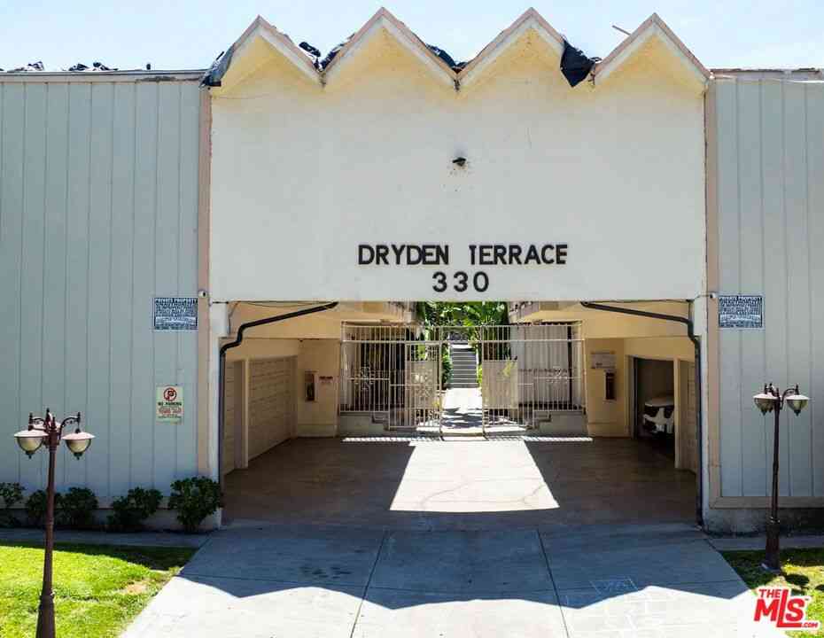 Condo For Rent - 330 E Dryden Street #14<br/> Glendale, CA 91207