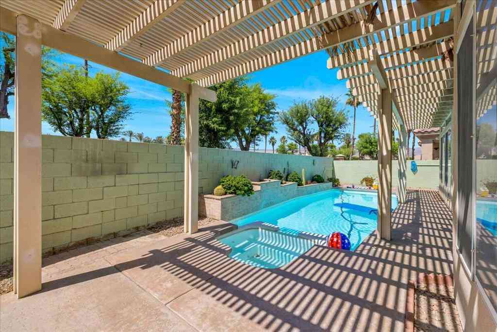 Homes For Sale - 80234 Royal Dornoch Drive<br/> Indio, CA 92201