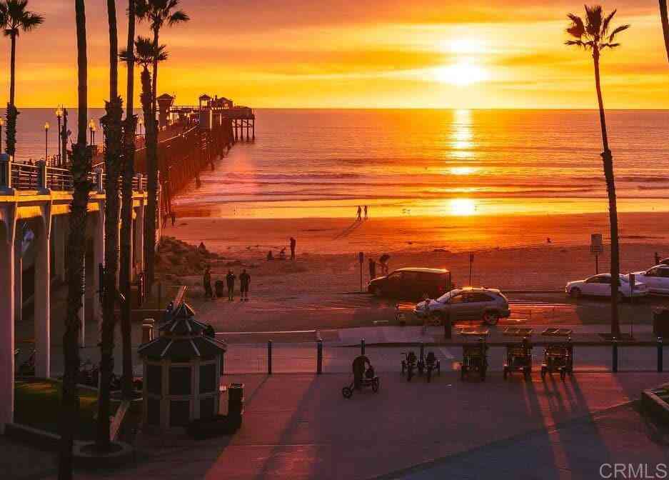 Condo For Sale - 835 N Cleveland Street #E<br/> Oceanside, CA 92054