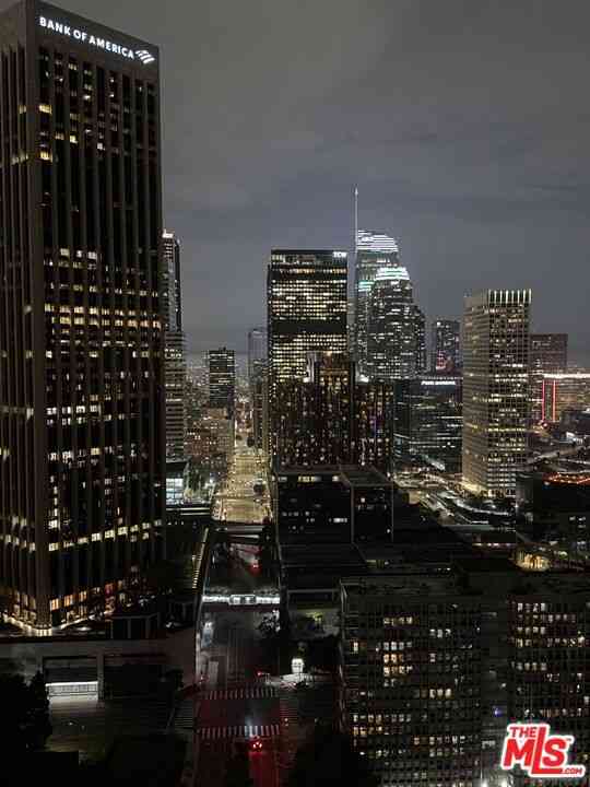 Condo For Rent - 800 W 1st Street #3105<br/> Los Angeles, CA 90012