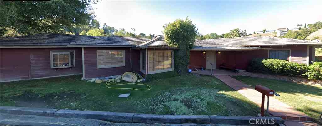 Homes For Sale - 21333 Las Pilas<br/> Woodland Hills, CA 91364