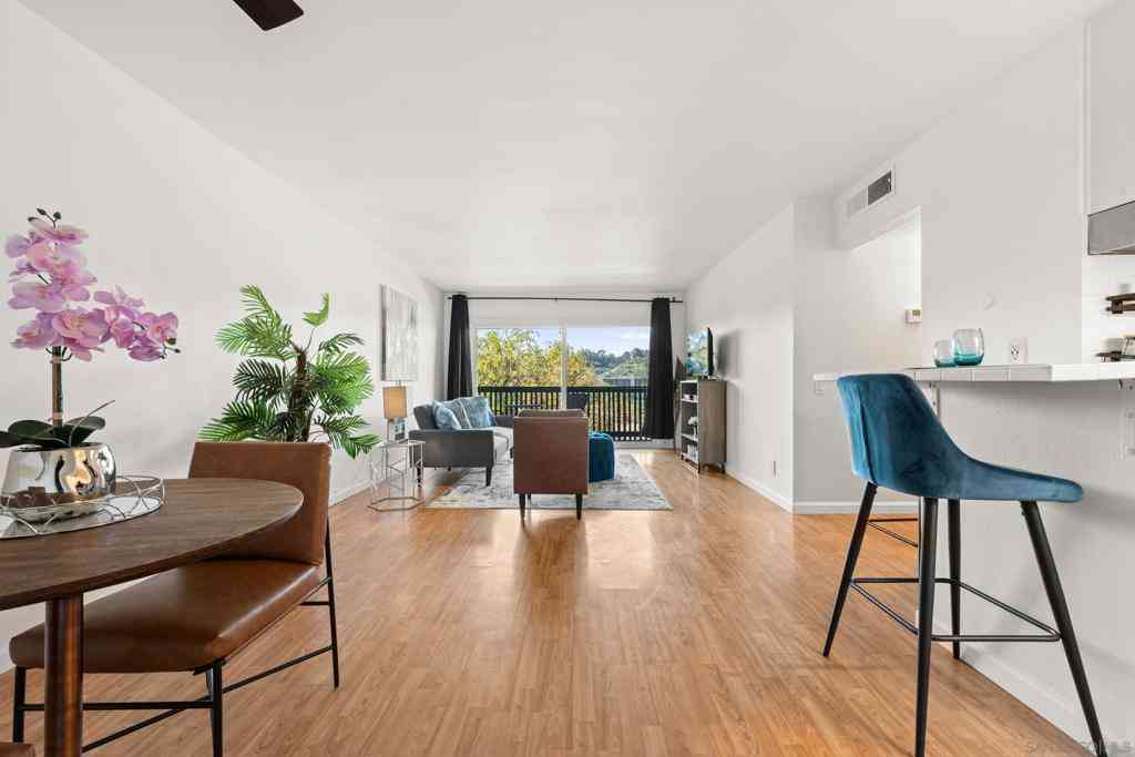Condo For Sale - 6202 Friars Rd #215<br/> San Diego, CA 92108