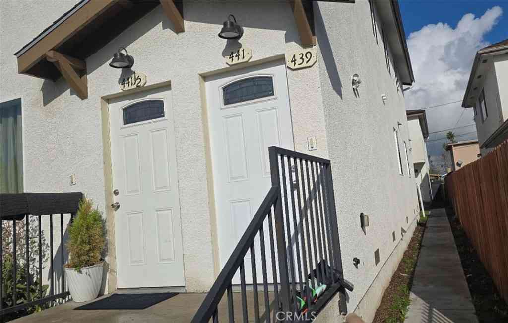 Multifamily For Rent - 441 1/2 W 71st Street<br/> Los Angeles, CA 90003