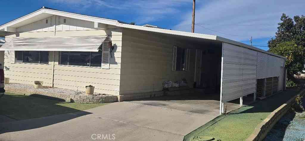 Mobile Home For Sale - 1760 Santiago<br/> Hemet, CA 92545