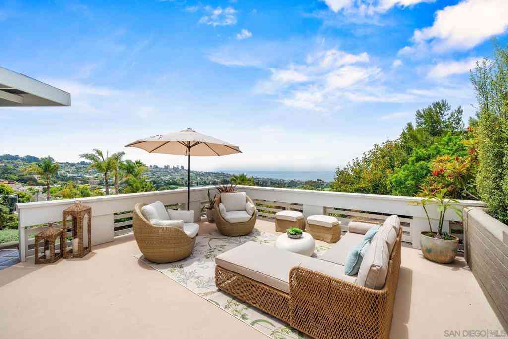 Homes For Rent - 7201 Country Club Drive<br/> La Jolla, CA 92037