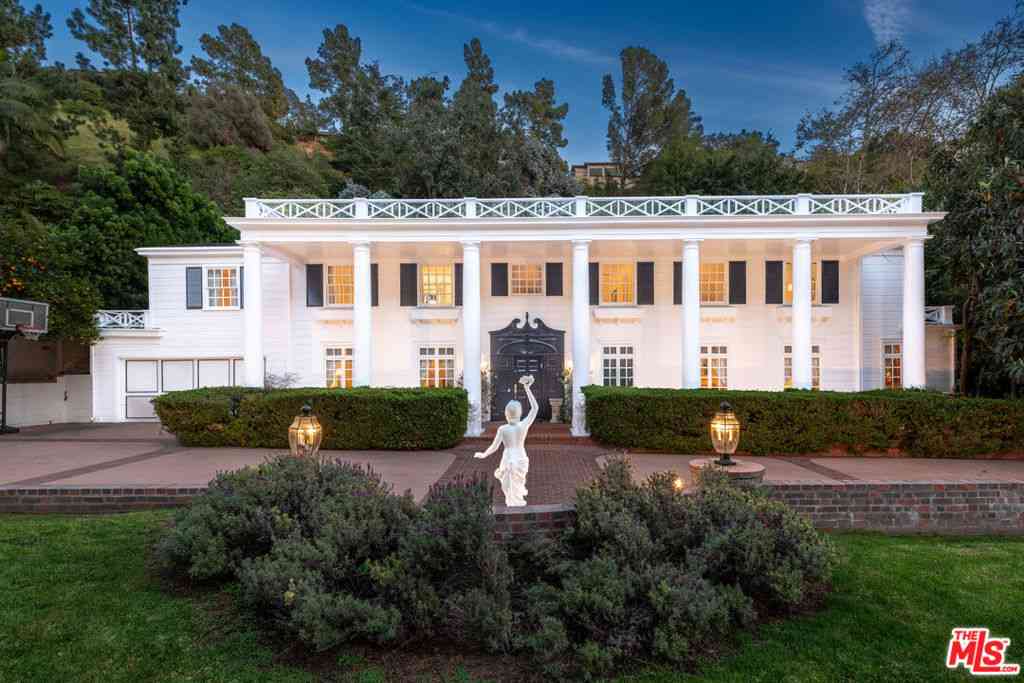 Homes For Rent - 1148 Coldwater Canyon Drive<br/> Beverly Hills, CA 90210