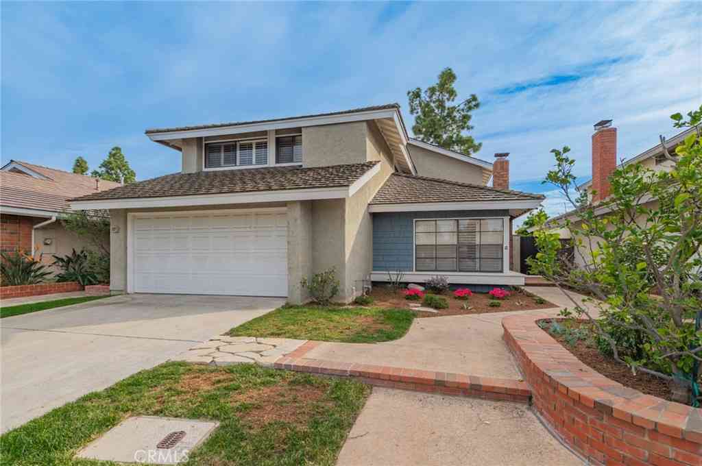 Homes For Sale - 26 Morning Dove<br/> Irvine, CA 92604