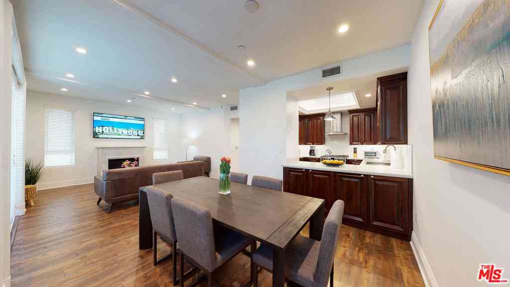 Homes For Rent - 907 S Shenandoah Street #101<br/> Los Angeles, CA 90035