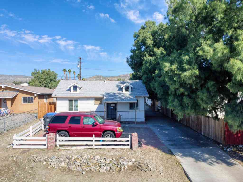 Homes For Sale - 66338 2nd St Street<br/> Desert Hot Springs, CA 92240