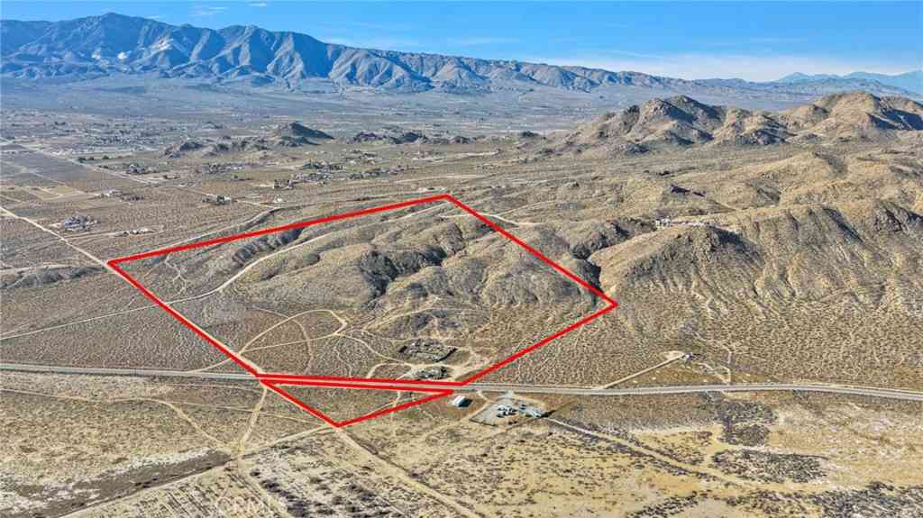 Homes For Sale - 11805 Cove<br/> Lucerne Valley, CA 92356