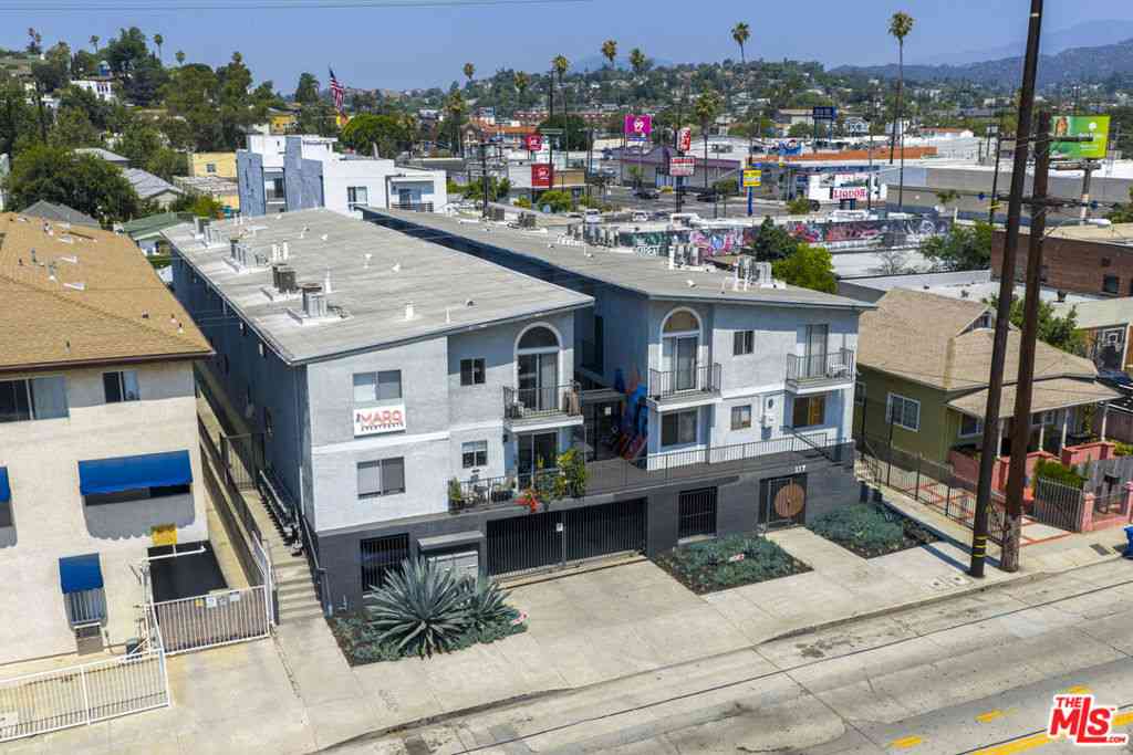 Homes For Sale - 117 S Avenue 64<br/> Los Angeles, CA 90042