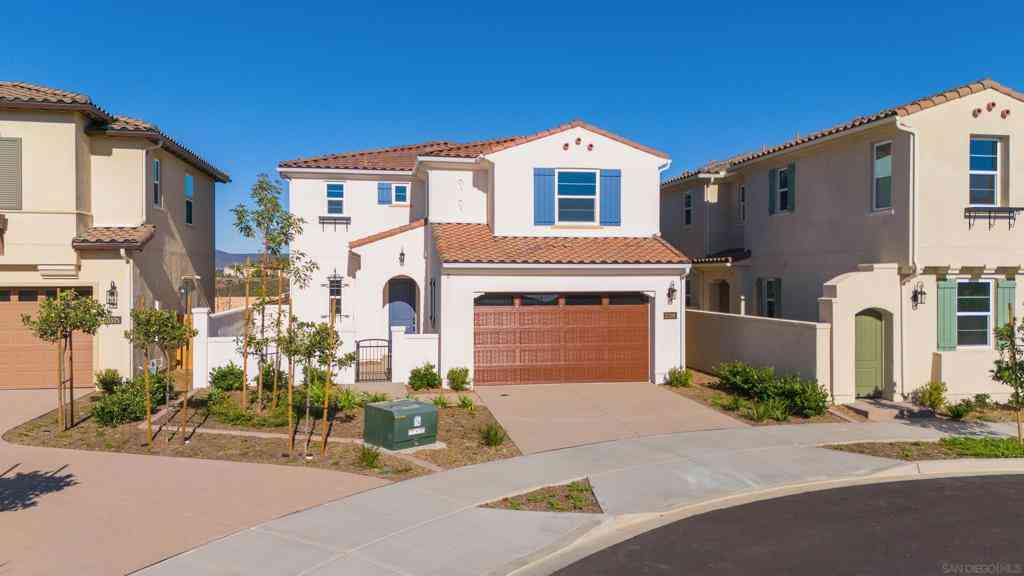 Homes For Sale - 11319 Caminito Rodar<br/> San Diego, CA 92126