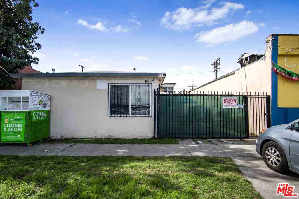 Homes For Sale - 8219 S Central Avenue<br/> Los Angeles, CA 90001