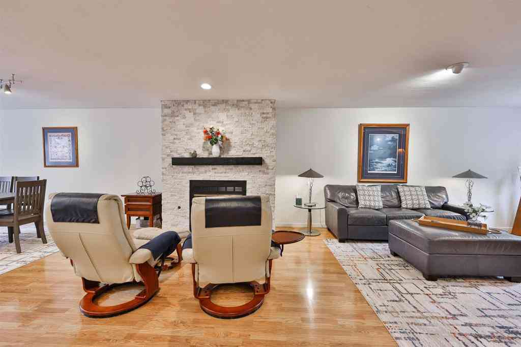Condo For Rent - 850 C Avenue #4<br/> Coronado, CA 92118