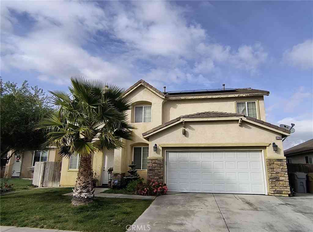 Homes For Sale - 12962 Newport<br/> Hesperia, CA 92344